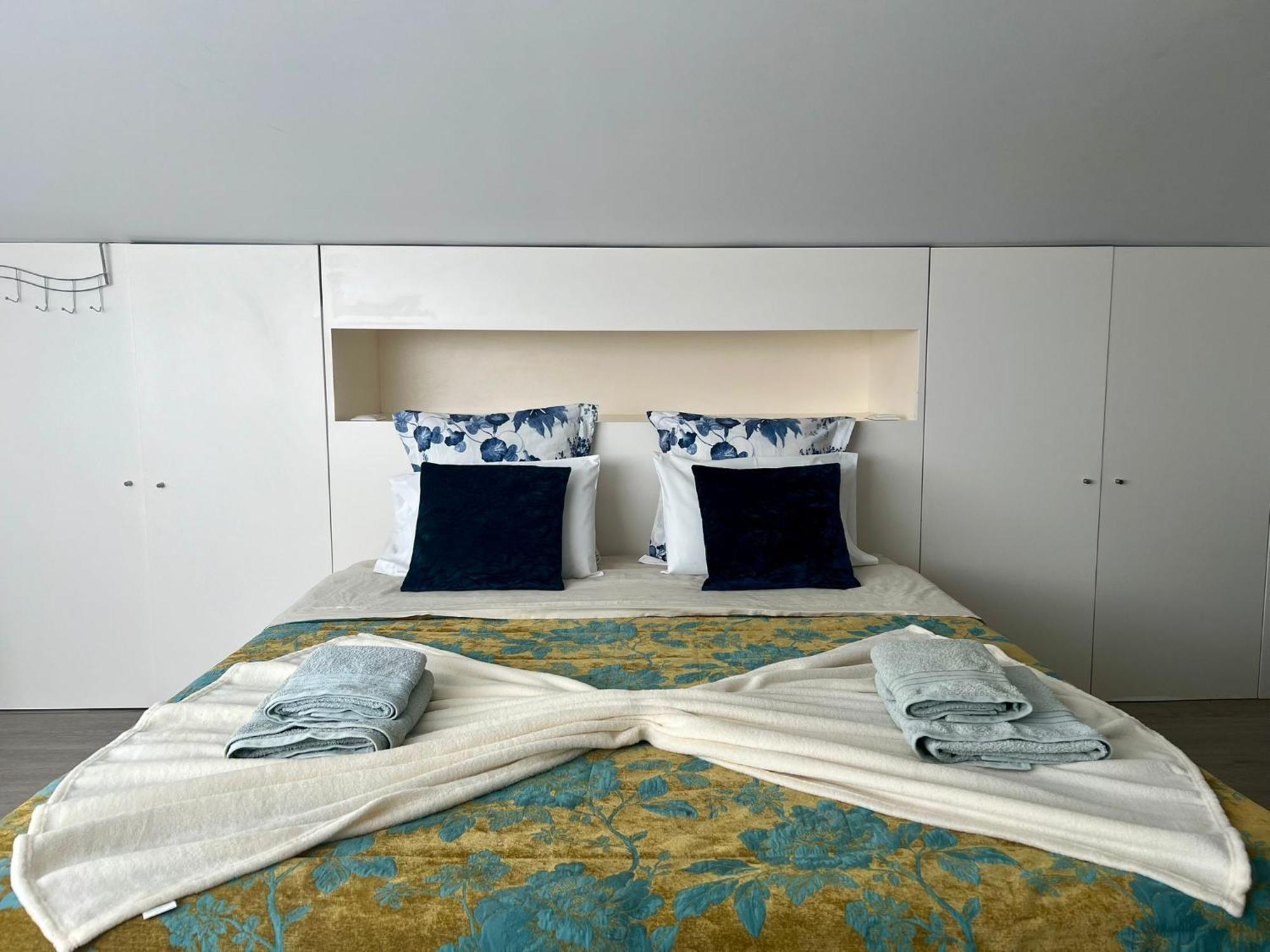 Casa Caloura Seaside Deluxe & Apartament *